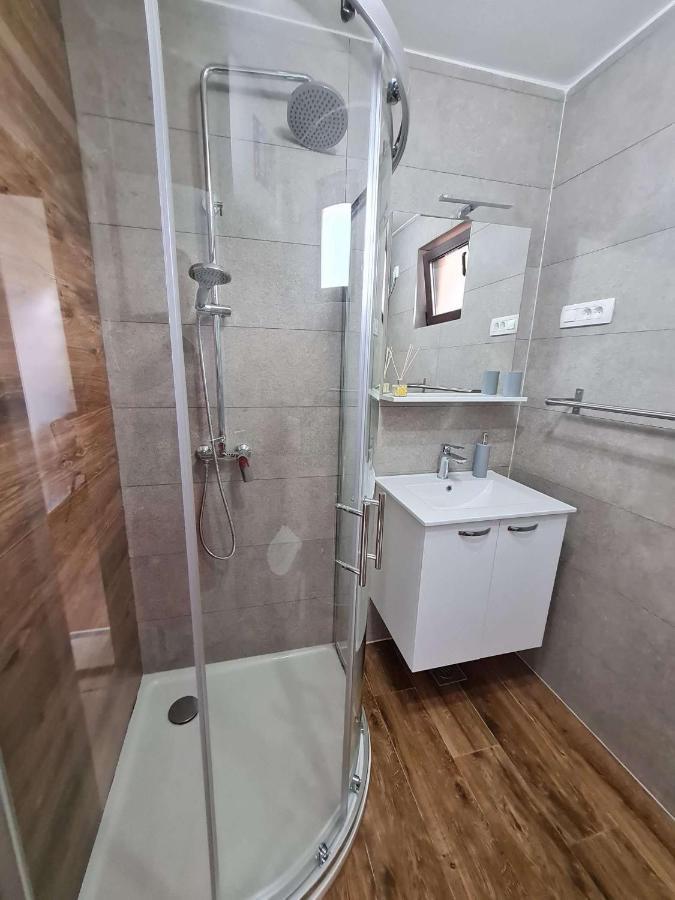 Apartmani Lovre I Zara 外观 照片