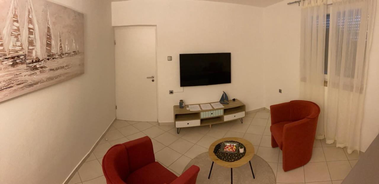 Apartmani Lovre I Zara 外观 照片