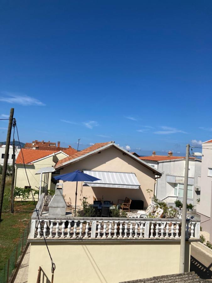 Apartmani Lovre I Zara 外观 照片
